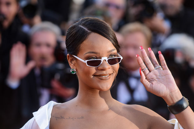 Ријана мазнула Наоми дечка